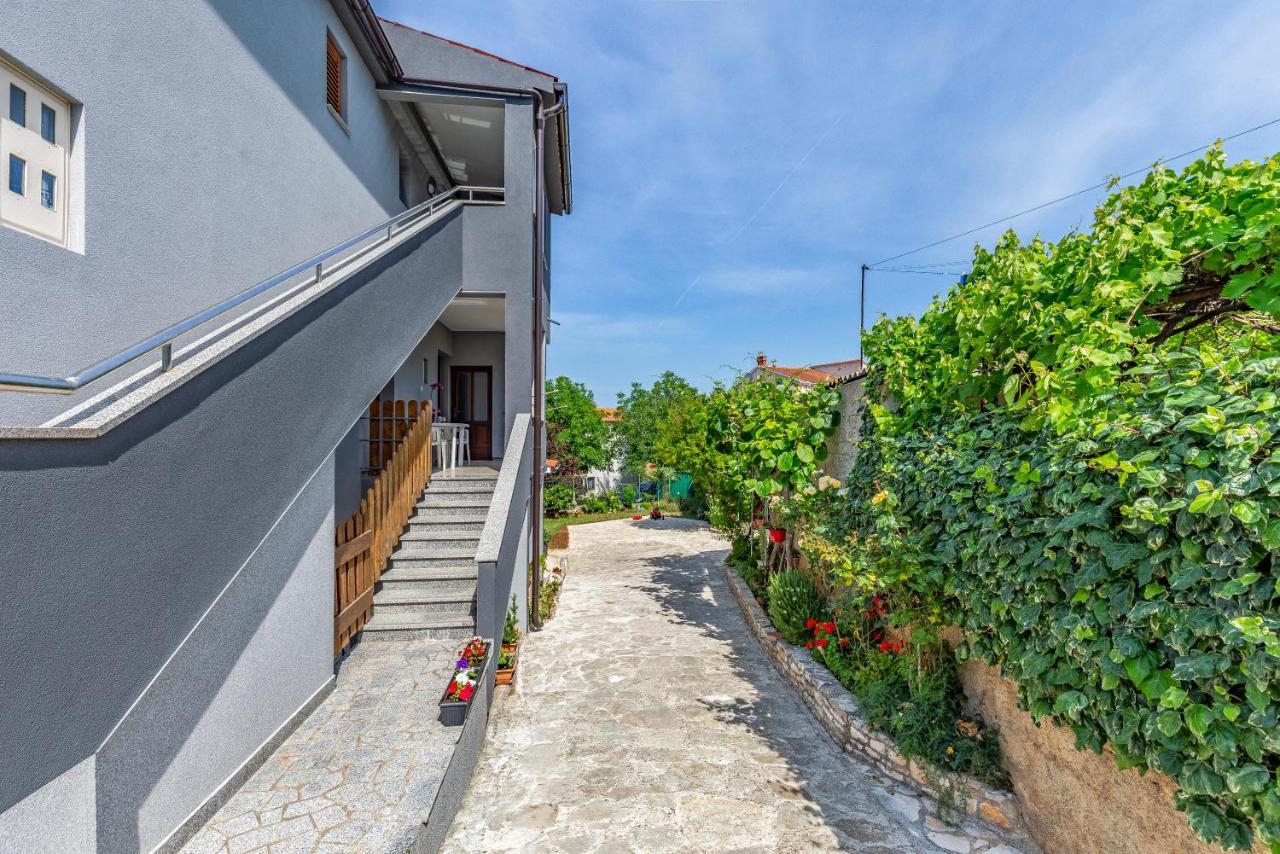 Apartment Lorencin Milka Μεντουλίν Εξωτερικό φωτογραφία