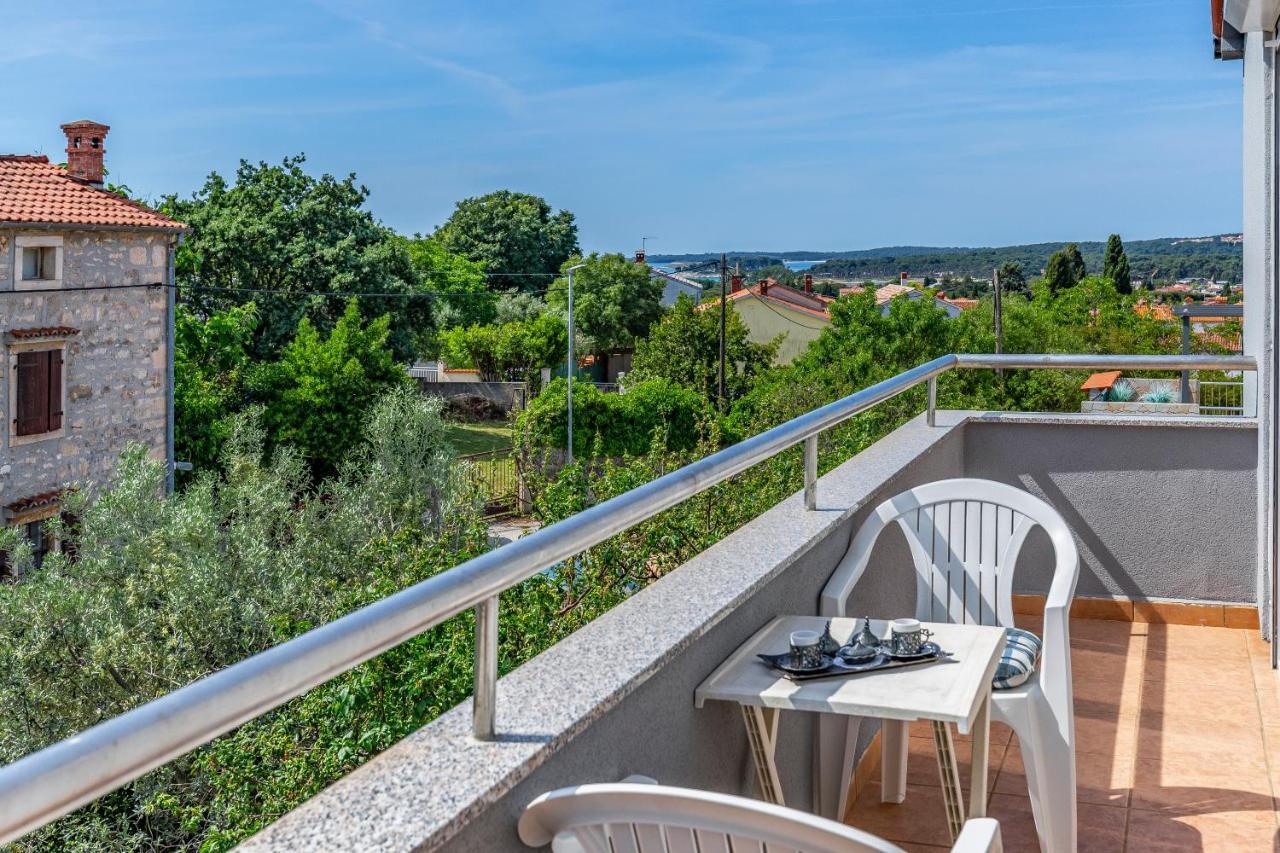 Apartment Lorencin Milka Μεντουλίν Εξωτερικό φωτογραφία