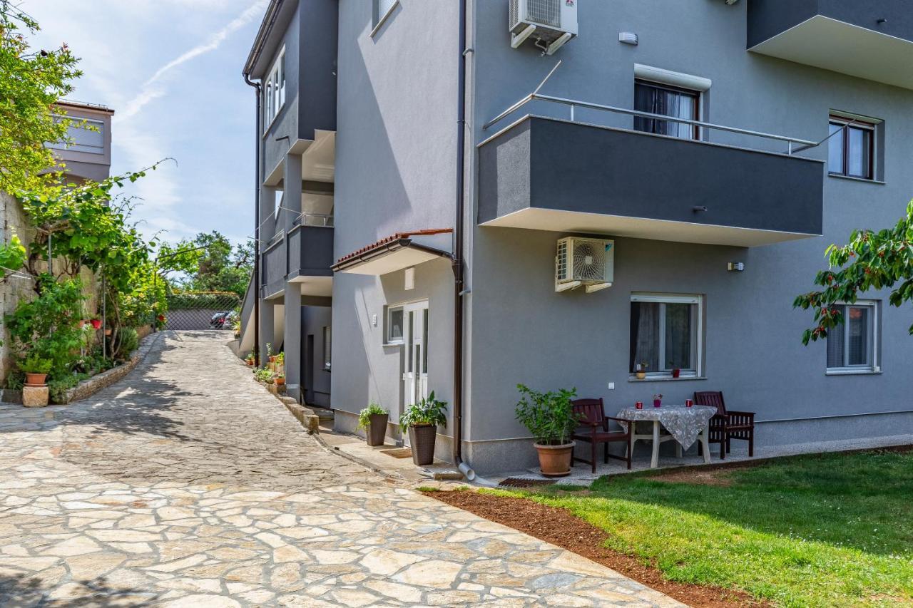 Apartment Lorencin Milka Μεντουλίν Εξωτερικό φωτογραφία