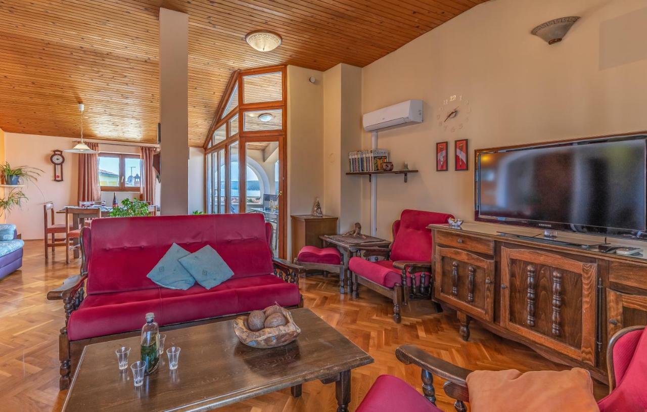 Apartment Lorencin Milka Μεντουλίν Εξωτερικό φωτογραφία
