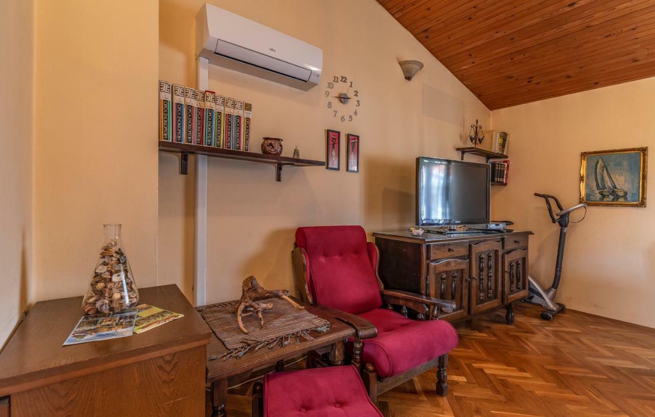 Apartment Lorencin Milka Μεντουλίν Εξωτερικό φωτογραφία