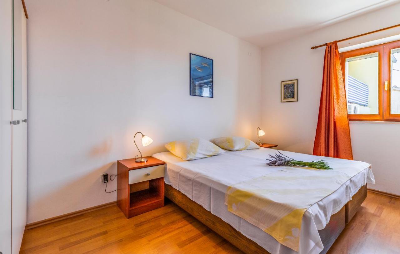 Apartment Lorencin Milka Μεντουλίν Εξωτερικό φωτογραφία