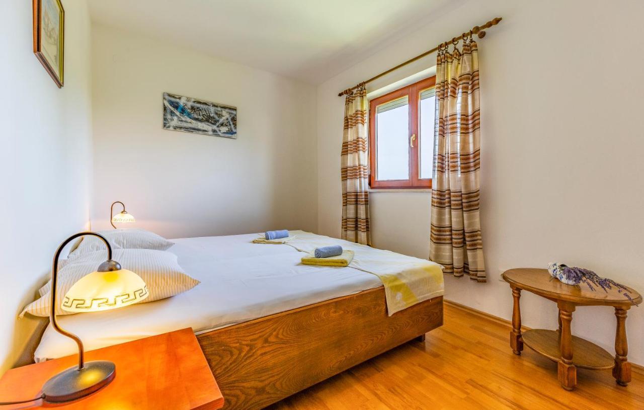 Apartment Lorencin Milka Μεντουλίν Εξωτερικό φωτογραφία